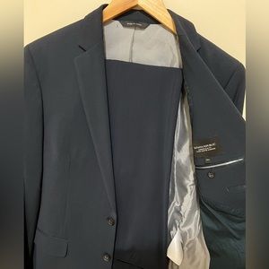 Banana Republic Men’s suit & garment bag
